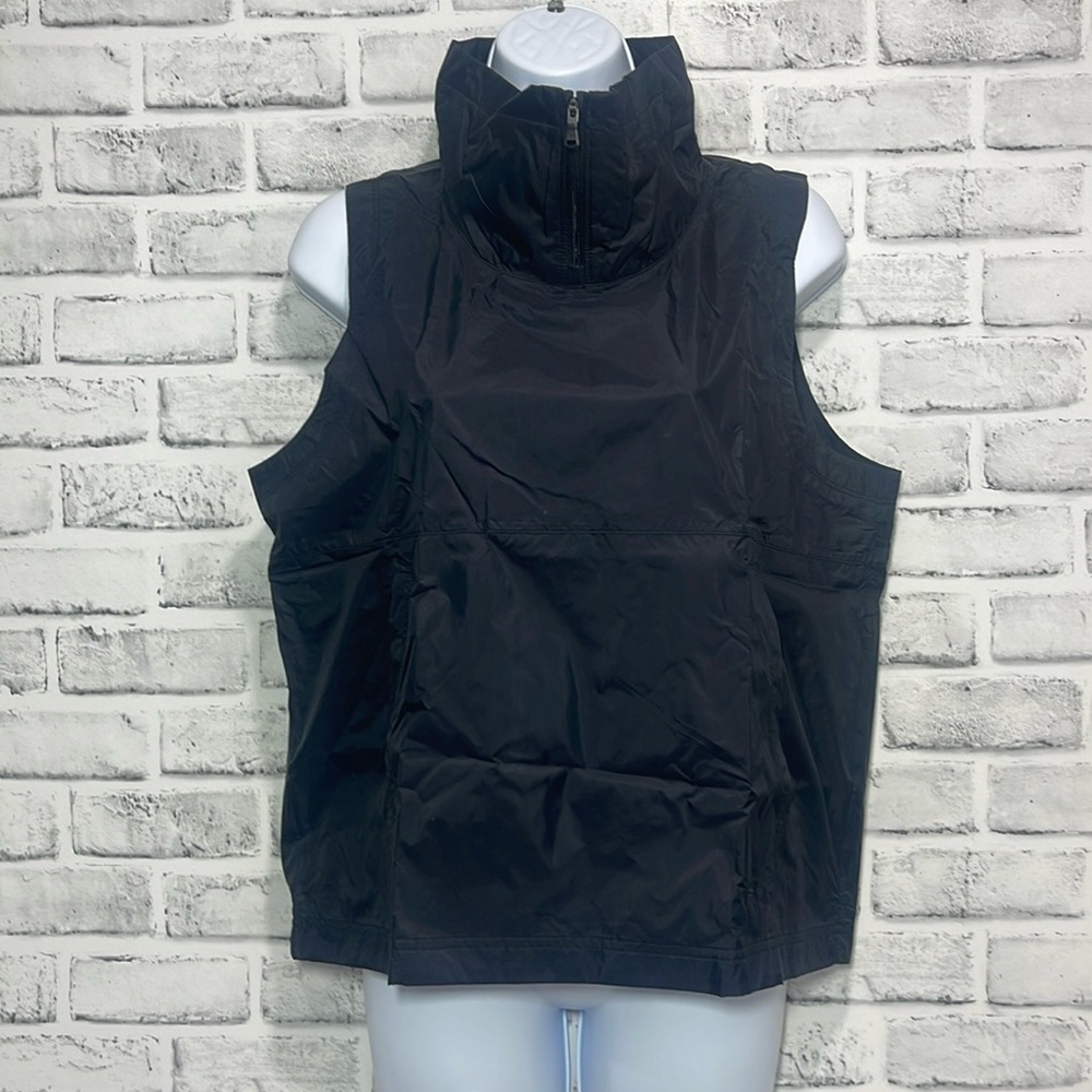 Under Armour DFO Lightweight Windbreaker Black Vest Small NWOT